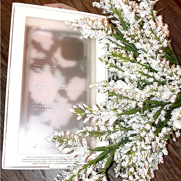 iPhone 11 Pro Case - Picture 4 of 12